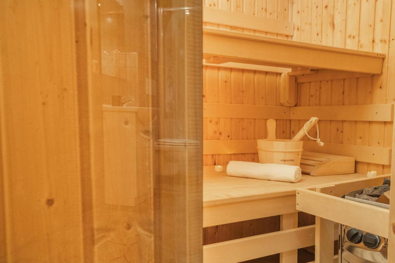 Wellness Studio! Finnish Sauna, Whirlpool, Gym & More! ปราก ภายนอก รูปภาพ